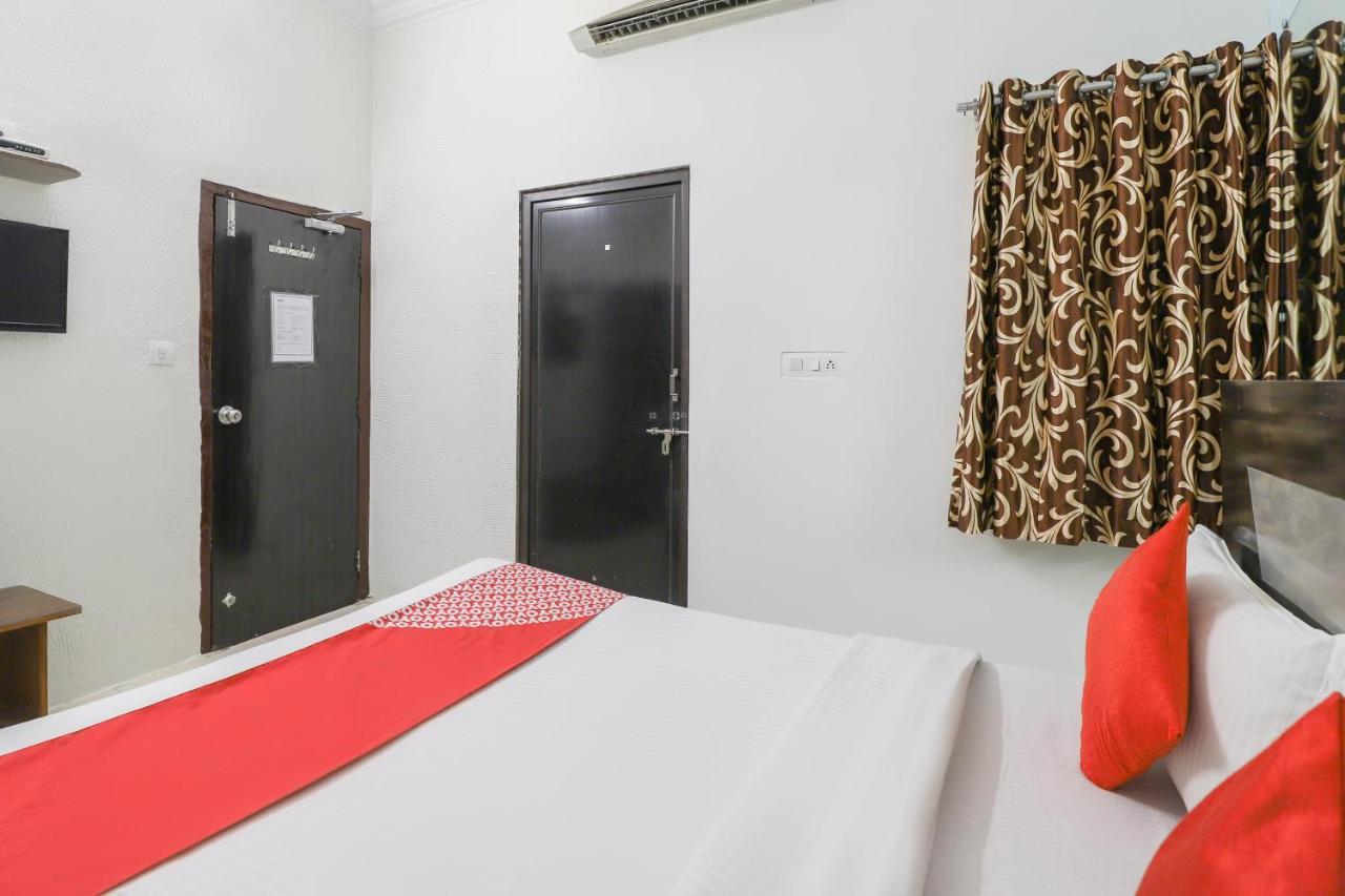Hotel Jasmine Ahmedabad Exterior photo